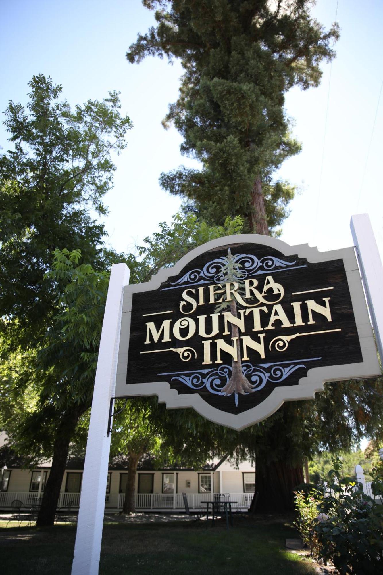 Sierra Mountain Inn Grass Valley Extérieur photo